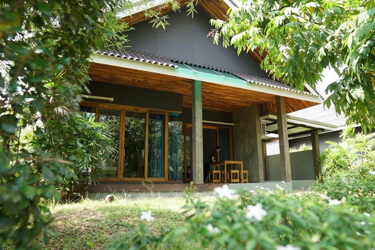 Villa Varich Чумпхон Экстерьер фото